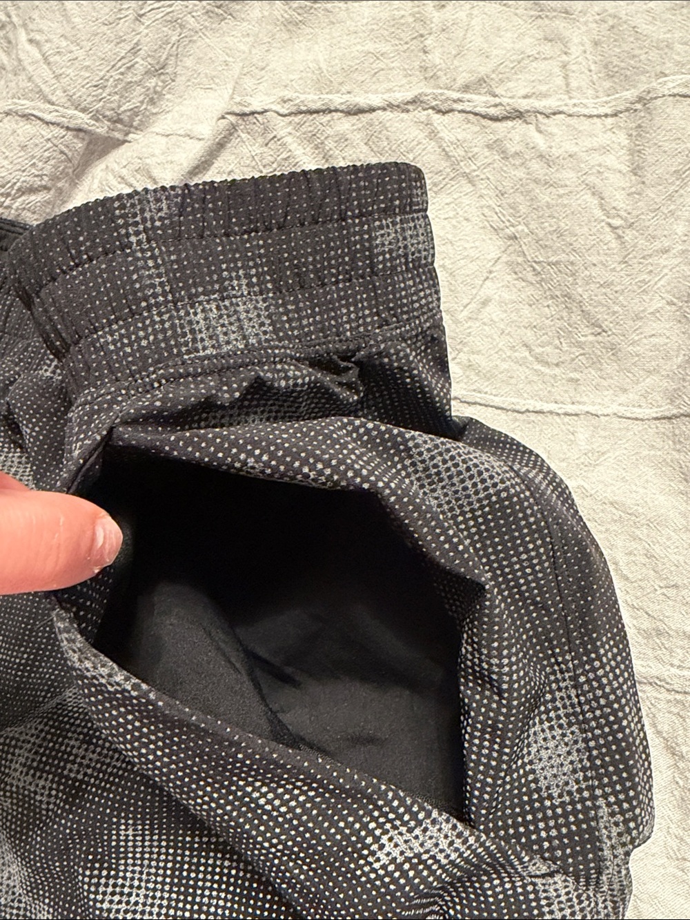 BNNW men’s lululemon pace breaker linerless shorts - Picture 6 of 9
